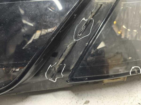 PHARE GAUCHE SKODA - Vue 5